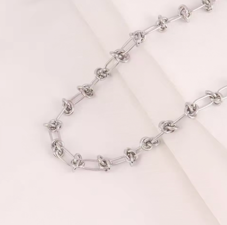 Tangle Chain Necklace